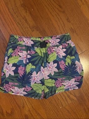 Girls 10/12 floral shorts